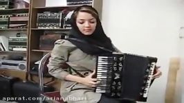 دختر تورک نوازنده گارمون آذربایجان