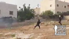 وقتی نوجوانان فلسطینی سربازان اسرائیلی را محاصره می کنن
