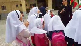 اجرای شعرفرانسه توسط دانش آموزان باغ درکانون امام خمینی
