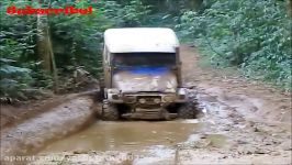 Dont try this in a Jeep  FJ40 Landcruiser blazing the Way