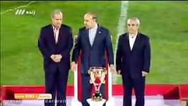 دهمین قهرمانی پرسپولیس اهدای جام به بازیکنانکامل