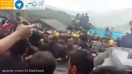 اعتراض معدن چیان آزادشهر به حسن روحانی سنگ پرت کردن به اتومبیل وی