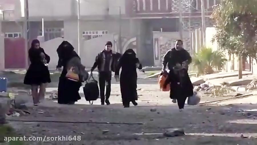 لحظه فرار مردم دست داعشی های وحشی در موصل عراق سوریه