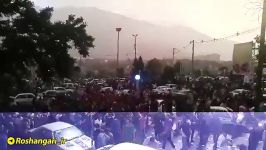 لحظه برخورد صاعقه زمین در زمان شادی طرفداران روحانی