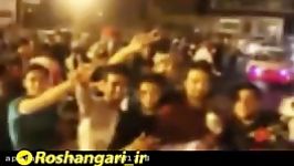 اقدام حامیان رئیسی تعجب حامیان روحانی در جشن پیروزی