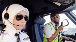 Inilah rupa pilot AirAsia yang berpantun tu tp cantik pulak pilot perempuan ni