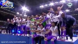 لحظه بالا بردن جام قهرمانی لیگ اروپا توسط رئال مادرید