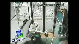 شکار لحظه مرگ راننده اتوبوس در حین رانندگی توسط دوربین