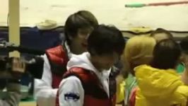 Onew jealous Minho ruffling Lunas hair