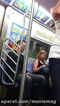 کیانو ریوز ، بازیگر مشهور ماتریکس بدون محافظ در مترو
