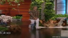 سوپرایز کردن یک پیرزن توسط جاستین در ellen show