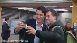 حضور نخست وزیر کانادا در مترو بین مردم عوام الناس..