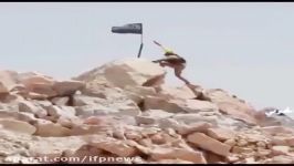 پایین کشیدن پرچم تروریستها در مرز سوریه توسط حزب الله