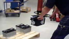 Lifting batteries with VacuEasylift