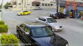 تصادف وحشتناک رد شدن روی عابر پیاده در کشور عمان