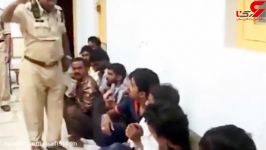 کتک زدن بی رحمانه زندانیان توسط پلیس