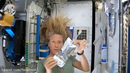 فضانوردان چگونه در فضا موهایشان را می شویند؟