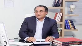 دکتر رضا وقردوست  بالا کشیدن ابرو