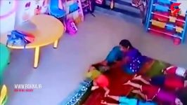 کودک آزاری دلخراش بیرحمانه توسط مربی مهد کودک روانی
