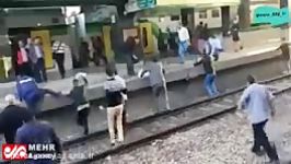حرکت عجیب خطرناک مردم در مترو کرج تهران