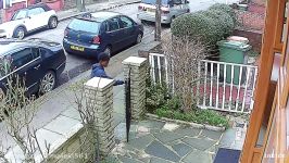 DOOR BELL THEFT  EAST HAM  EAST LONDON  ROBBERY  CAUGHT ON CAMERA