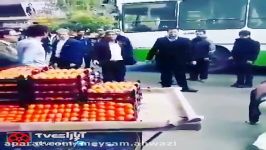 برخورد وحشتناک وحشیانه مامور شهرداری دست فروش