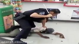 کتک زدن وحشیانه زن سیاهپوست توسط پلیس آمریکا