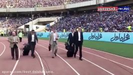 لحظه ورود داوران دربی به استادیوم آزادی