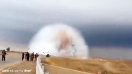 لحظه انفجار سهمگین مین کنار جاده ای داعش در سامرا