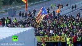 RAW Pro independence Catalans block motorway near France border