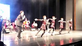 رقص آذری شَن تیم کودکان اوتلار در کنسرت رحیم شهریاری OtLAR Rahim Shahryari