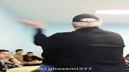 کتک زدن دانش آموز ورامینی توسط معلمش