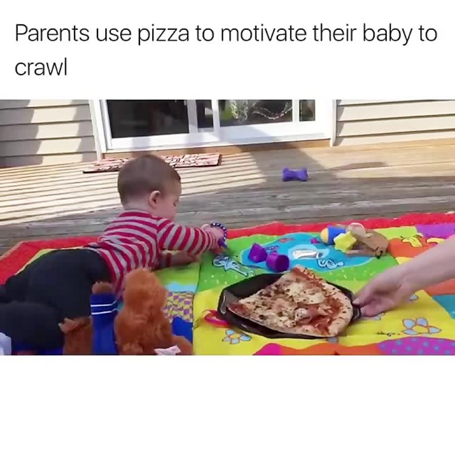 آخه مگه پیتزا به بچه چهار دست وپا یا میدن ؟شما بگین