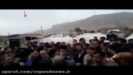 حضور رهبر انقلاب در میان مردم زلزله زده روستای اهل سنت