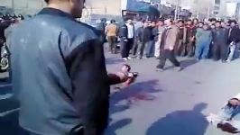 چاقو کشی حاضر نیست چاقوشو بندازه.6 نفرو زده نامرد.