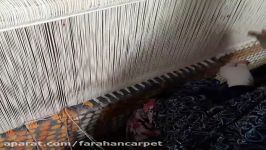 یکی مراحل بافت فرش در شرکت فرش فراهان Farahan Carpet