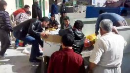 کمک های مردمی به زلزله زدگان کرمانشاه روستایی باتمان