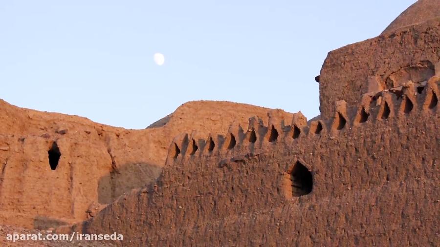 روستای پیرحاجات، معرفی جاذبه های گردشگری روستاهای ایران