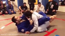 اجرای تکنیک چوک کلوزگارد توسط آرش کریمی در bjj