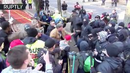 Clashes break out between Antifa and far right Patriot Prayer in Portland