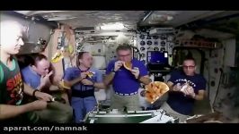 درست کردن پیتزا در فضا توسط فضانوردان
