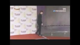 بازیگر وارثانکیم وو بین در SBS Drama Awards2013 red carpet