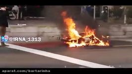 آتش زدن موتورسیکلت در اعتراض به توقیف