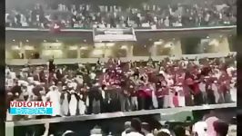 لحظه سقوط تماشاگران کویتی روی سکوهای ورزشگاه