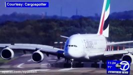 UNBELIEVABLE Emirates Airbus A380 HARD CROSSWIND LANDING Duesseldorf Germany 10617