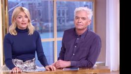 Presenter Holly Willoughby Amazing Tight Top. 290118