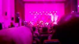 کنسرت ماکان بند اجرای آهنگ دیوونه بازی در بوشهر 96 سینما بهمن