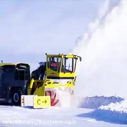 ماشینی برای جلوگیری انسداد جاده ها هنگام بارش برف