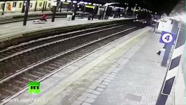 فوت 3نفر در سانحه خارج شدن قطار ریل در میلان ایتالیا