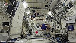 فضانوردان برای نخستین بار در فضا بدمینتون بازی کردند